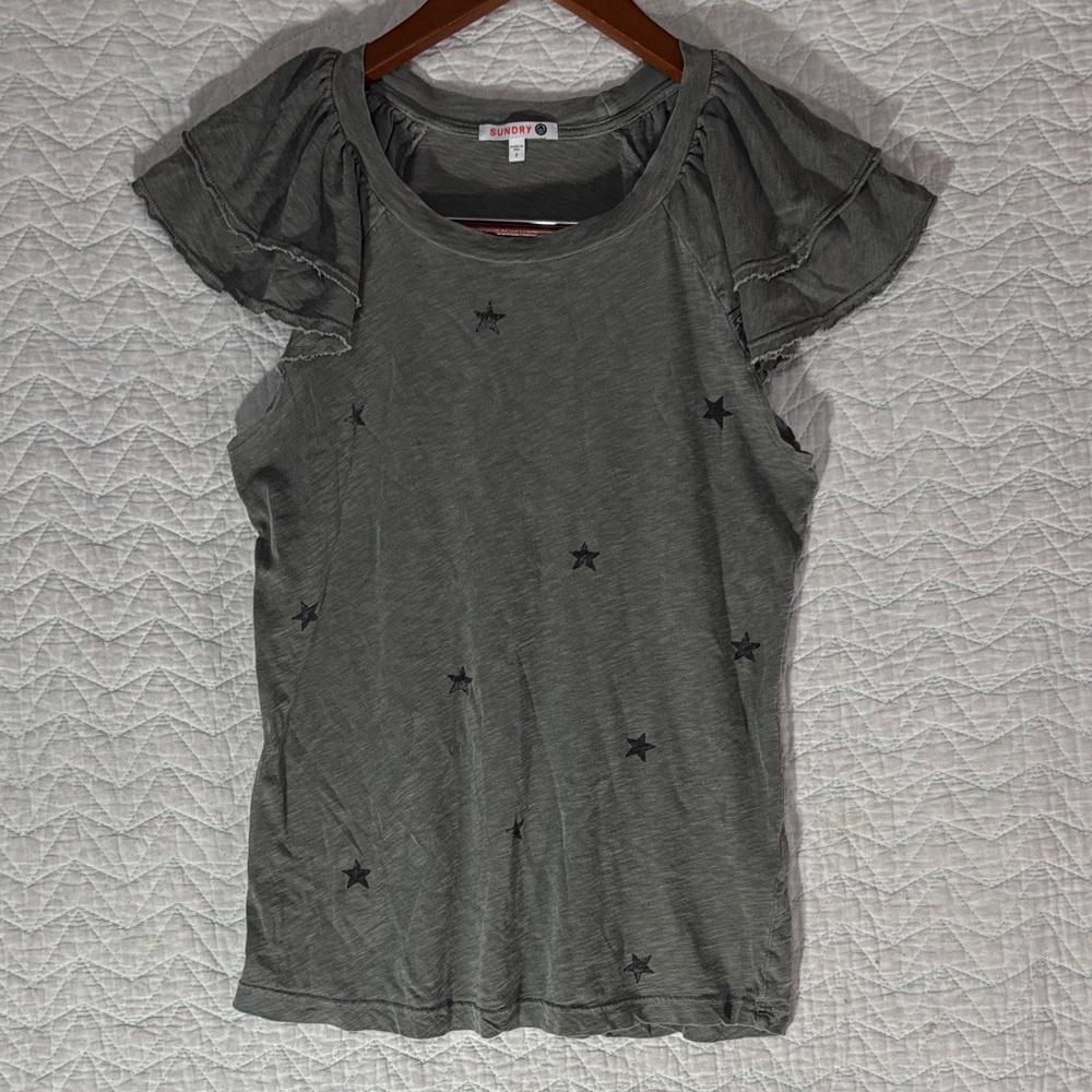 Sundry Gray Star Flutter Sleeve Tee